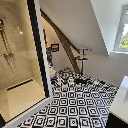 Le Parisien Prive En Duplex Avec Acces Jacuzzi A 10min Des Plages Lanhouarneau
