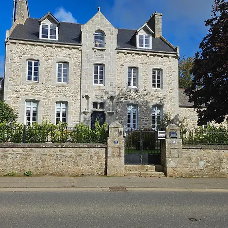 Le Parisien Prive En Duplex Avec Acces Jacuzzi A 10min Des Plages * Lanhouarneau